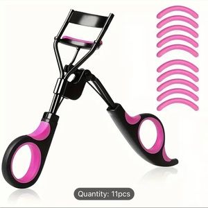 NWT EYELASH CURLER